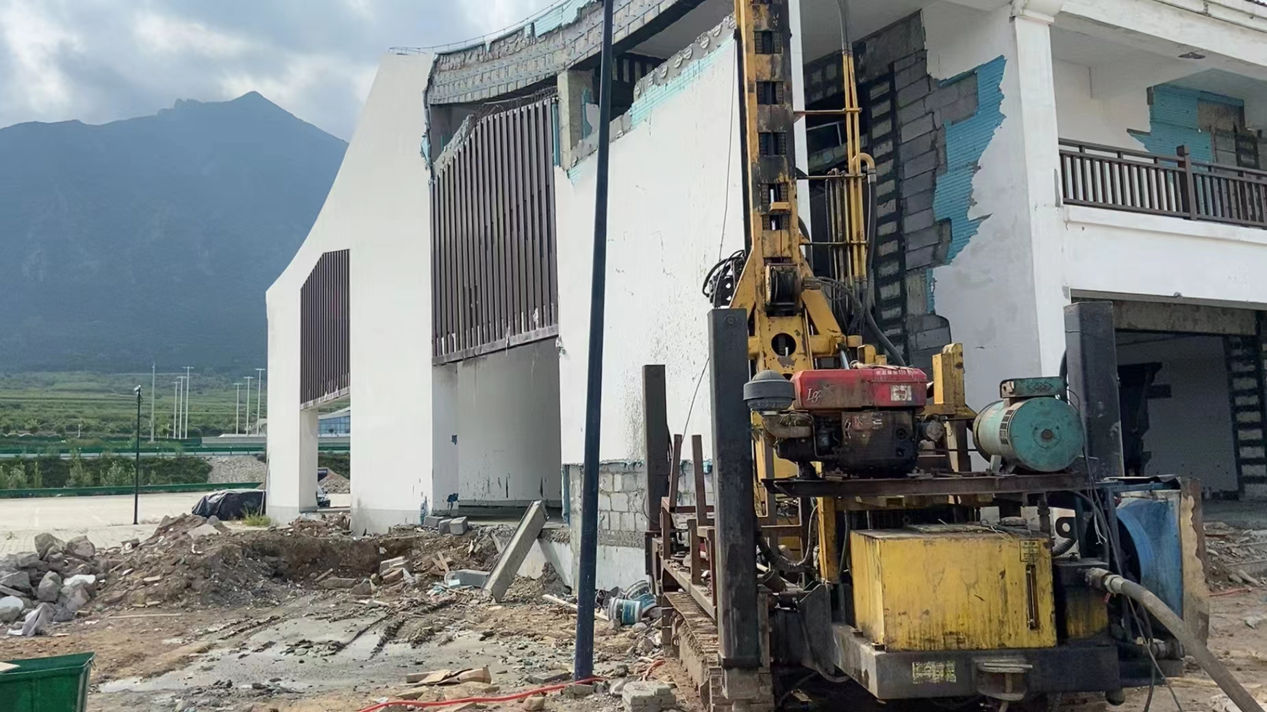 东西湖自建房地基下沉如何加固处理